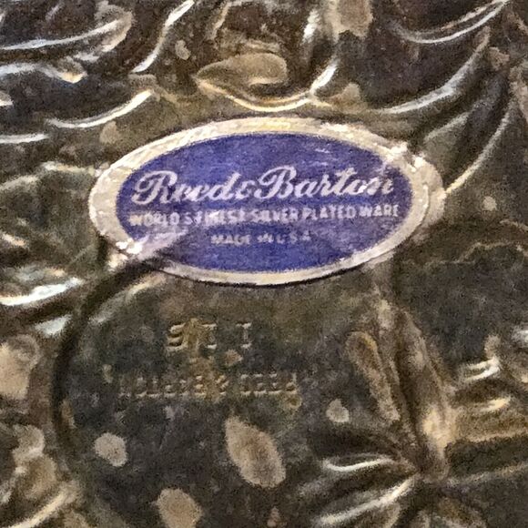 VTG Reed & Barton #115 Silverplate Embossed Strawberries  Plate 13 3/4" Platter - Picture 2 of 6